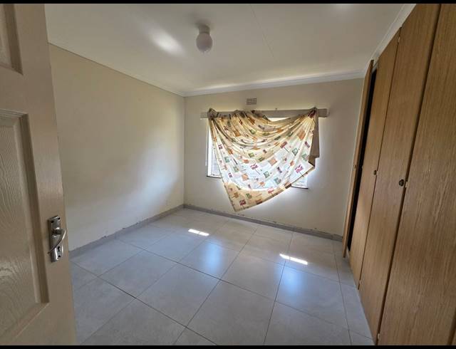 4 BEDROOM HOUSE TO LET IN VAALPARK